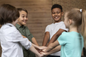 cuidado com as criança volta as aulas