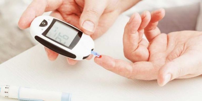 foto de mediação de diabetes pela clínica sim