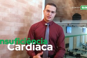 médico cardiologista da clínica sim explicando o que é insuficiência cardíaca